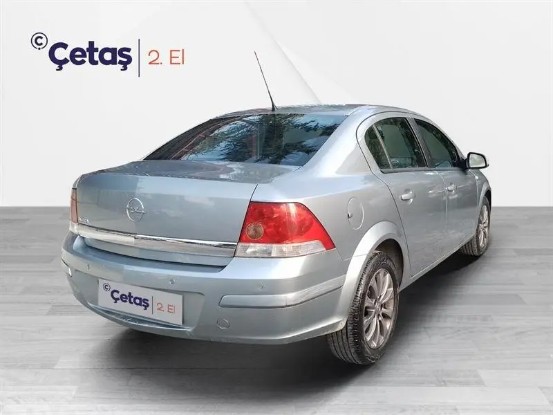 Opel Astra Astra Sedan 1.6 Enjoy 111 Easytronic 7