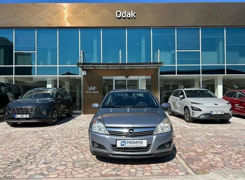 Opel Astra Astra Sedan 1.6 Enjoy 111 5