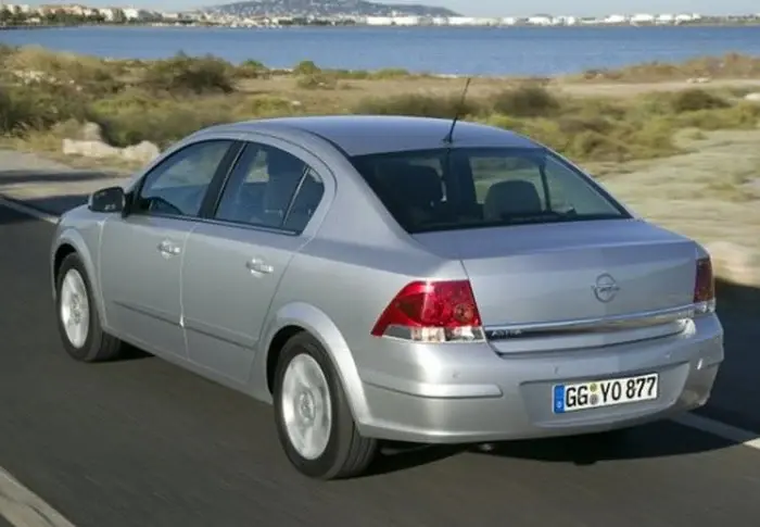 Opel Astra Astra Sedan 1.6 Enjoy Elegance Easytronic 5