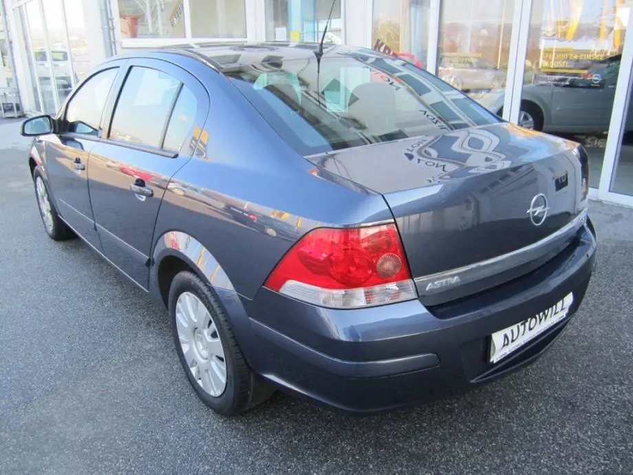 Opel Astra Astra Sedan 1.6 Enjoy Elegance Easytronic 6