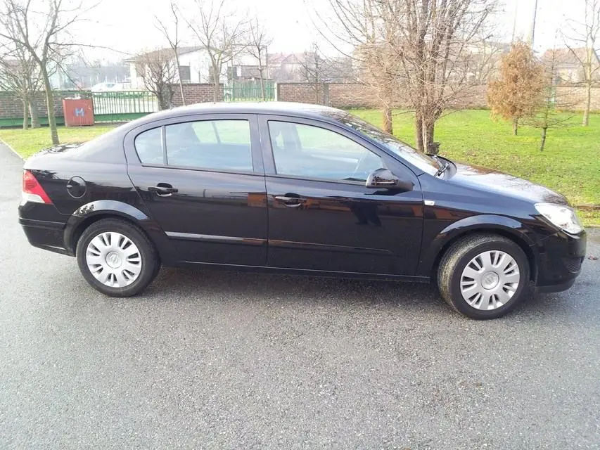 Opel Astra Astra Sedan 1.6 Enjoy Elegance Easytronic 7