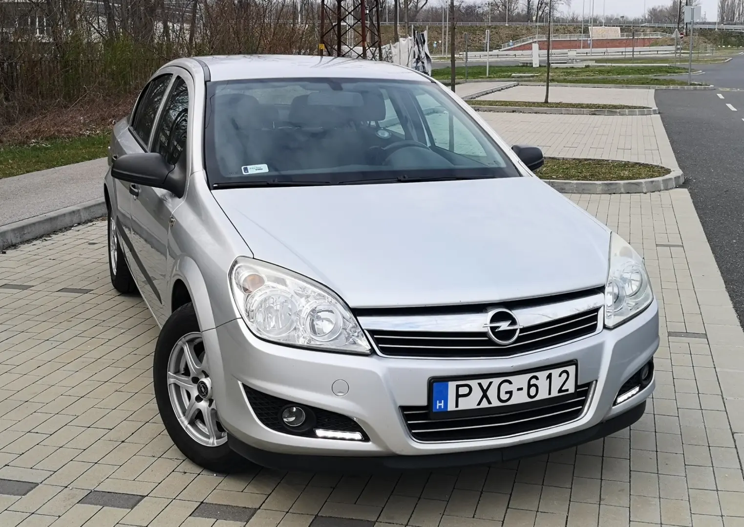 Opel Astra Astra Sedan 1.6 Essentia 7