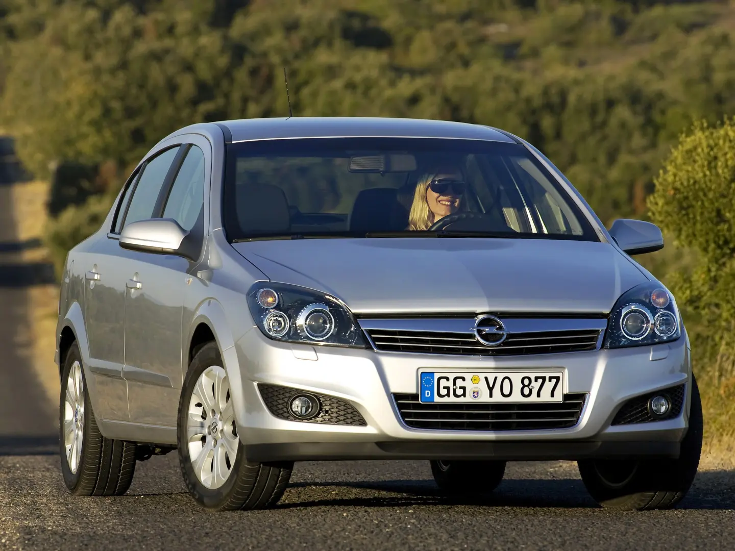 Opel Astra Astra Sedan 1.6 Essentia 0