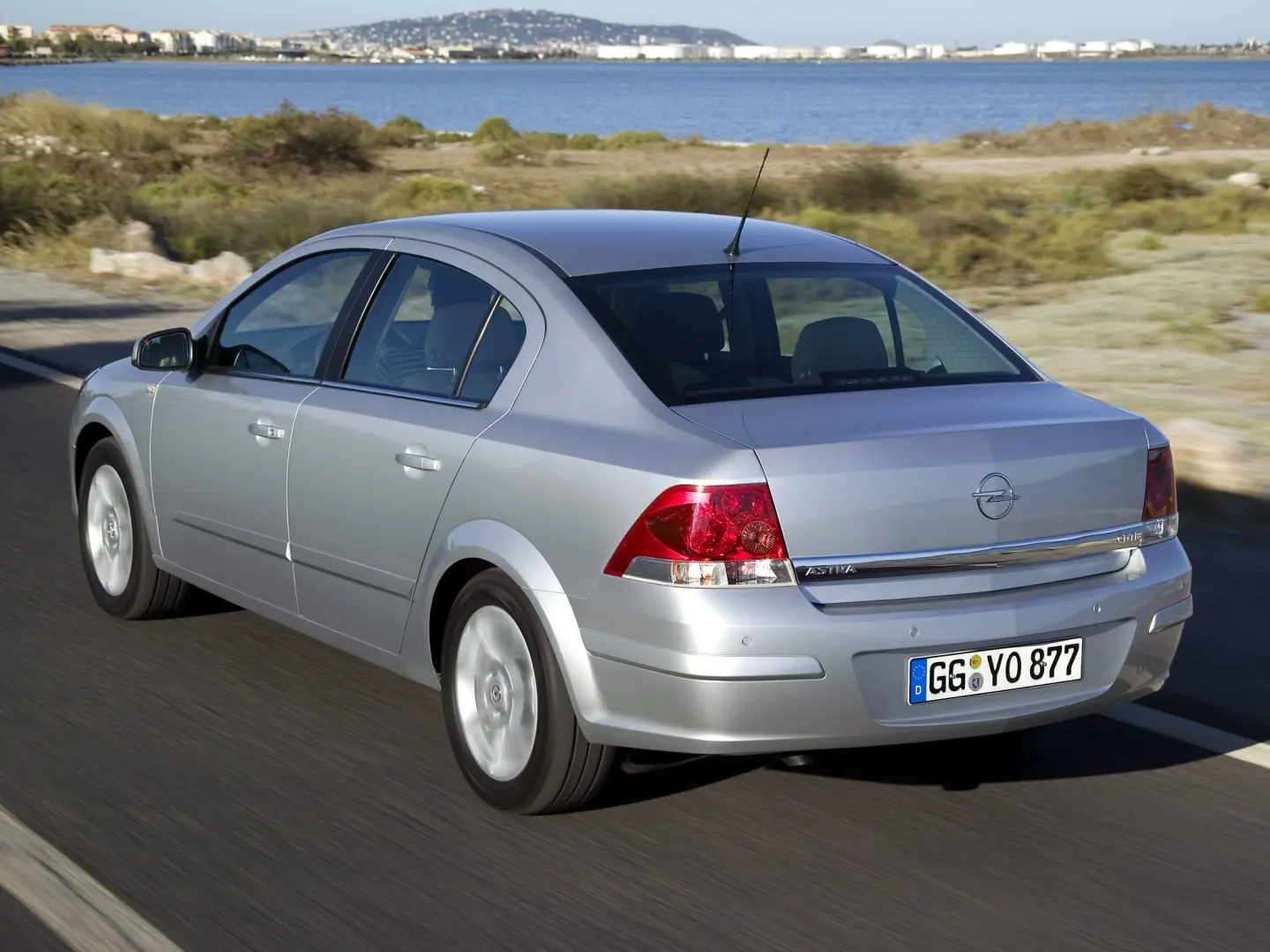Opel Astra Astra Sedan 1.6 Cosmo 1