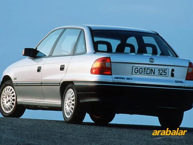 Opel Astra Astra Sedan 1.6 GLS 2