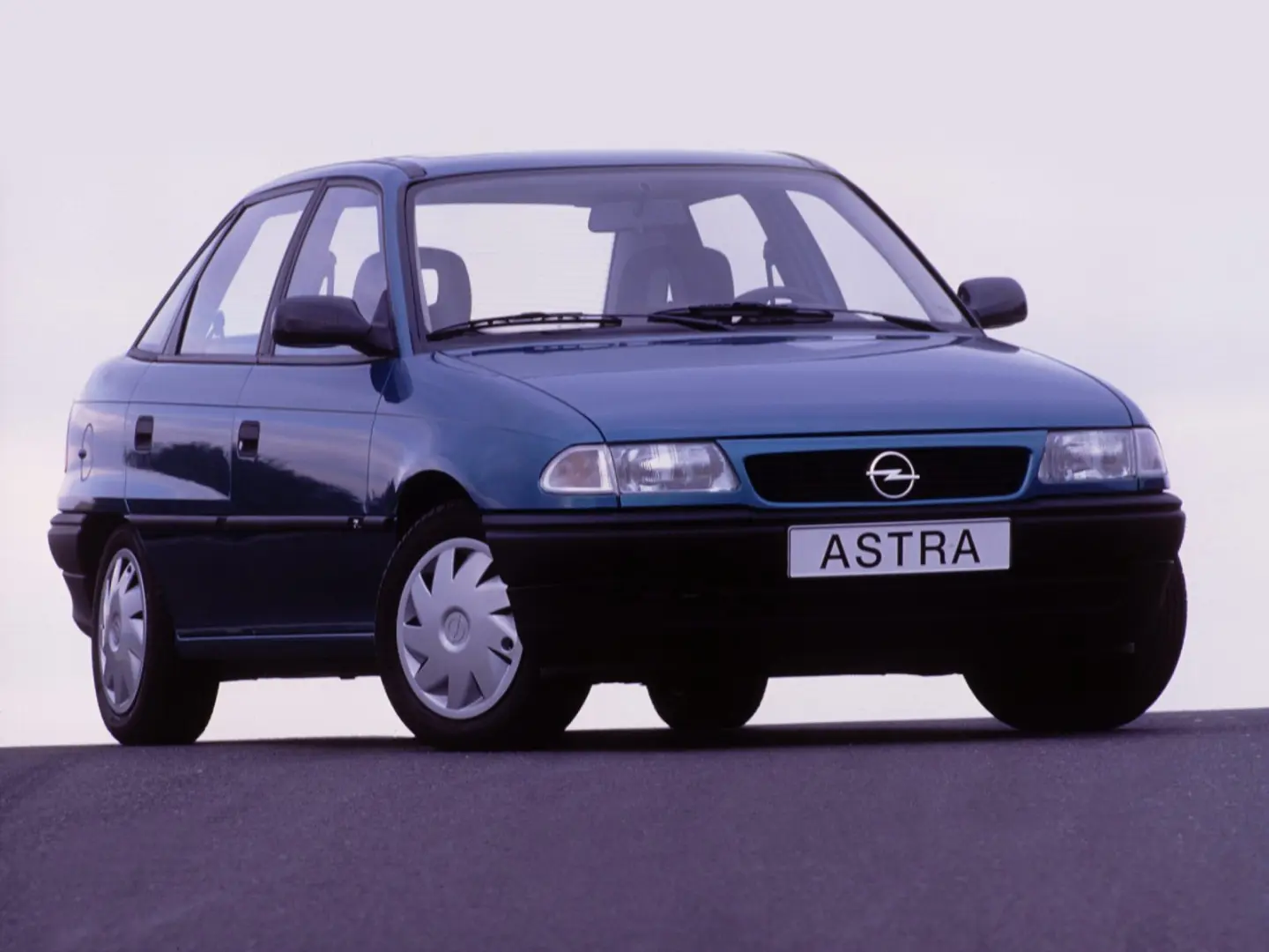 Opel Astra Astra Sedan 1.6 GL 2