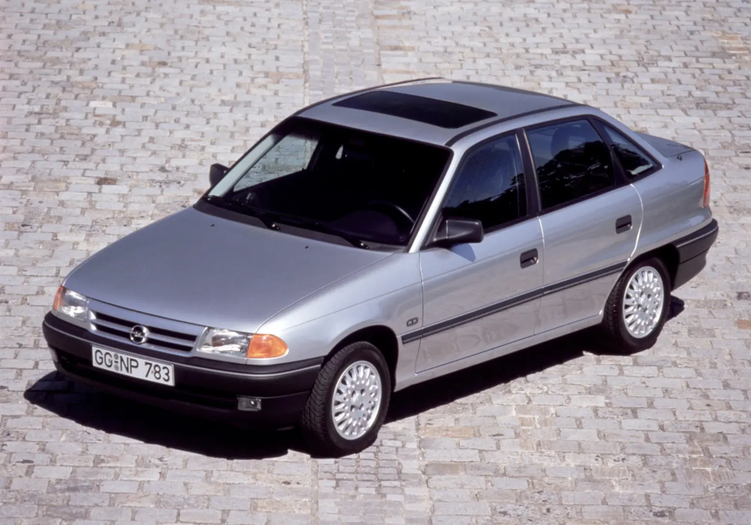 Opel Astra Astra Sedan 1.6 GL 4