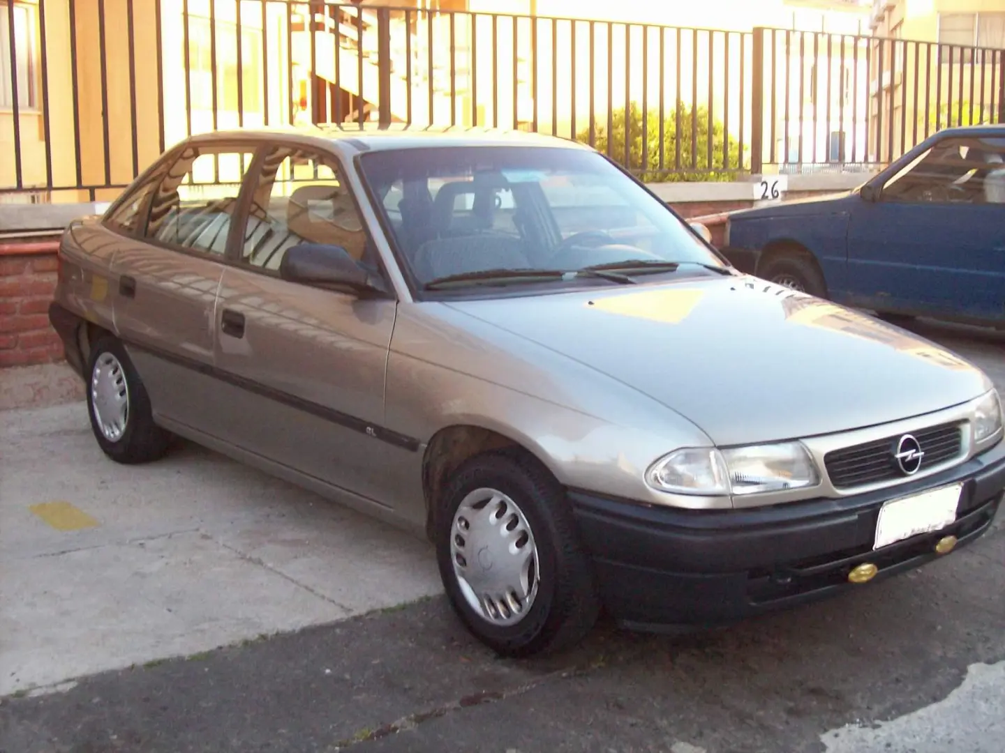 Opel Astra Astra Sedan 1.6 GL 5