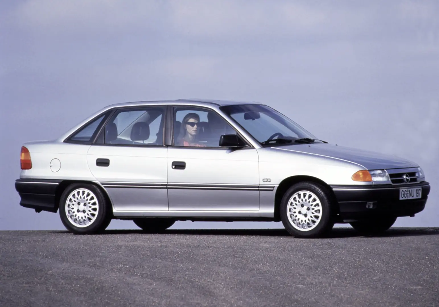 Opel Astra Astra Sedan 1.6 GL 6