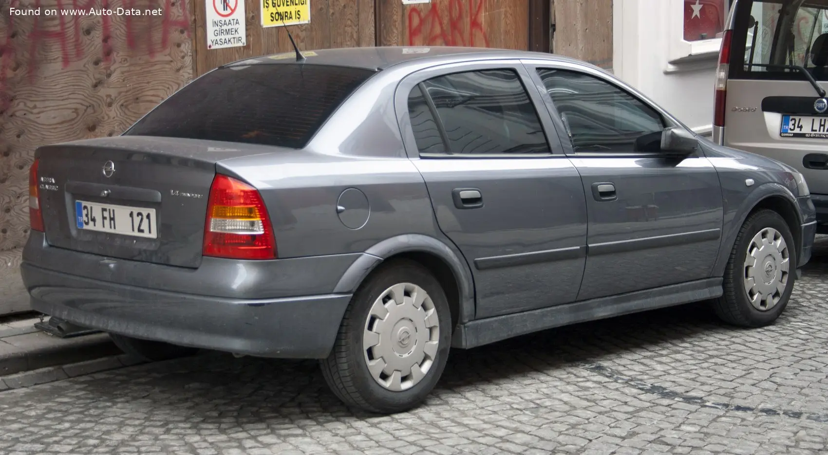 Opel Astra Astra 2.2 DTI 1
