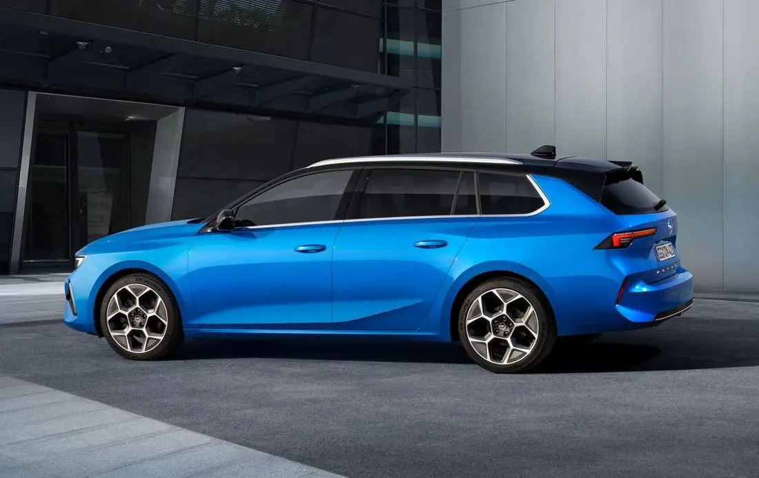 Opel Astra Astra Sports Tourer 1.8 Optima 0