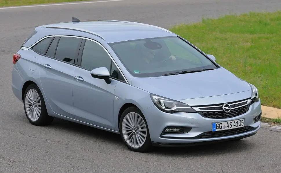Opel Astra Astra Sports Tourer 1.8 Optima 5