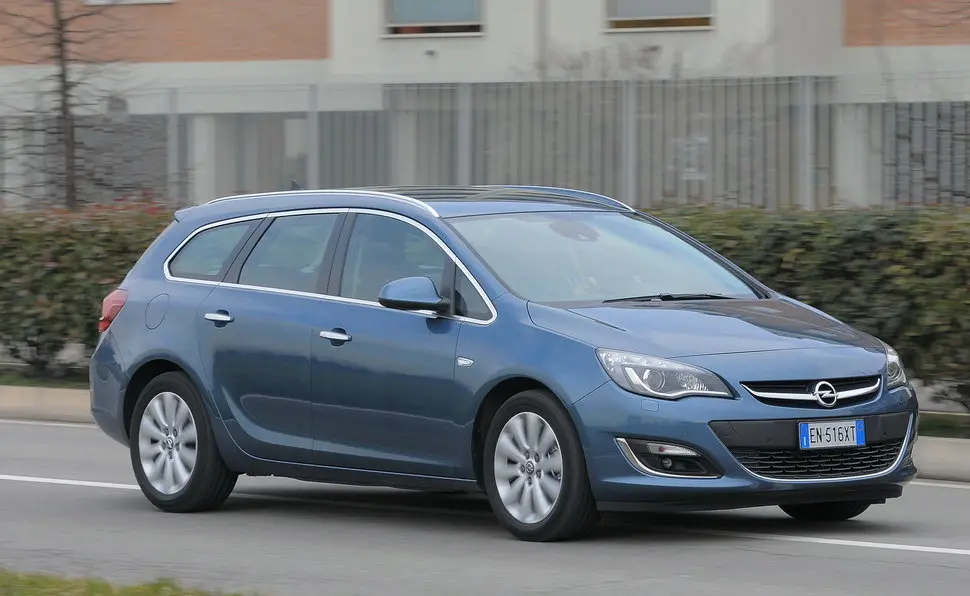 Opel Astra Astra Sports Tourer 1.6 Cosmo 1