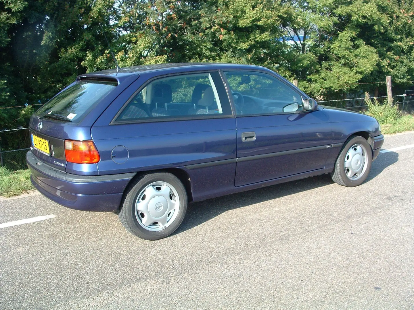 Opel Astra Astra 1.6 16V Expression 4