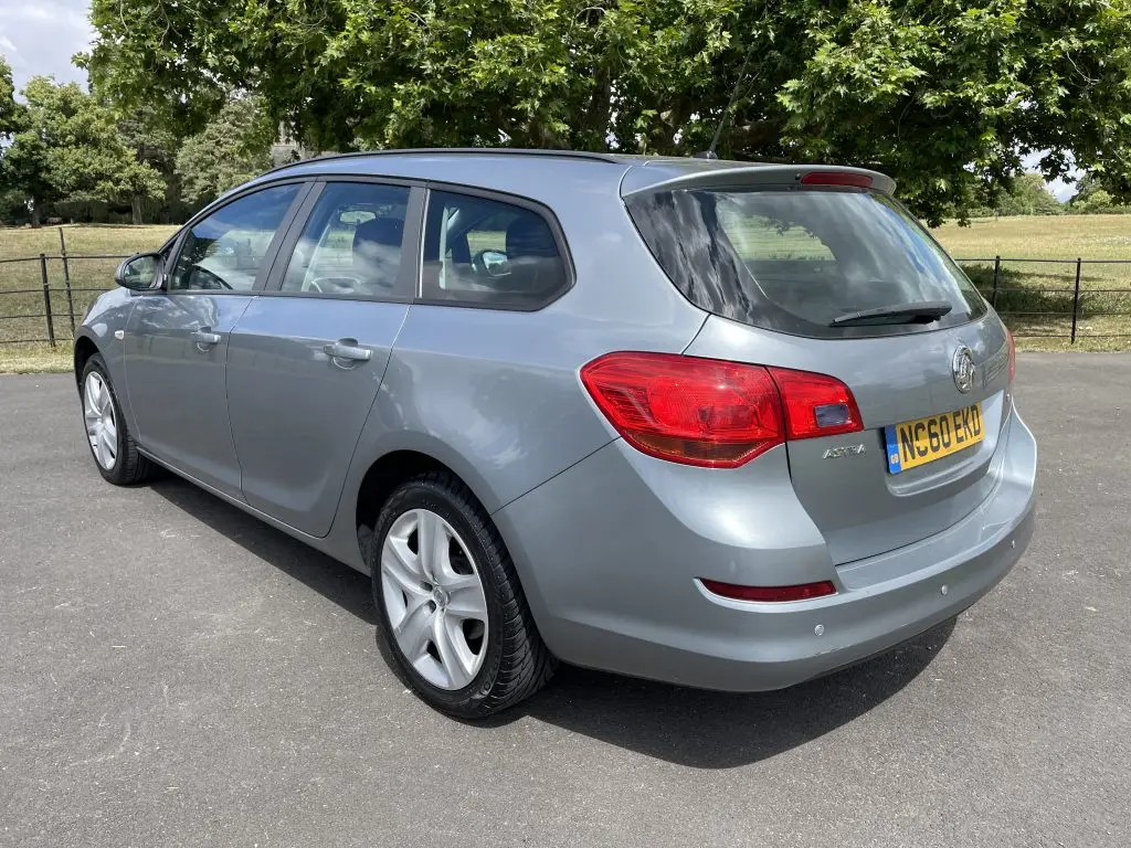 Opel Astra Astra Sports Tourer 1.6 16V GL 5