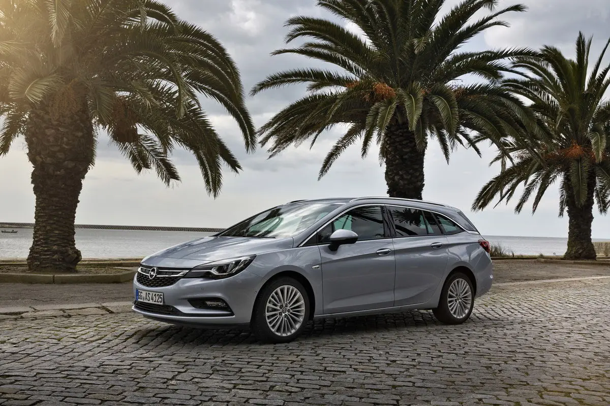 Opel Astra Astra Sports Tourer 1.6 CDTI Dynamic 5