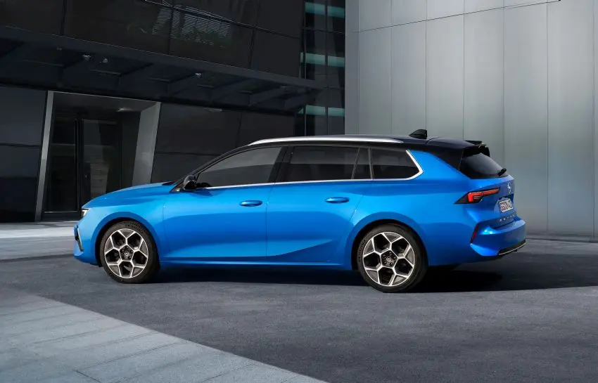 Opel Astra Astra Sports Tourer 1.8 Optima 4