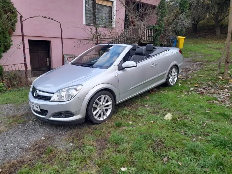 Opel Astra Astra TT 1.9 CDTI Enjoy 3