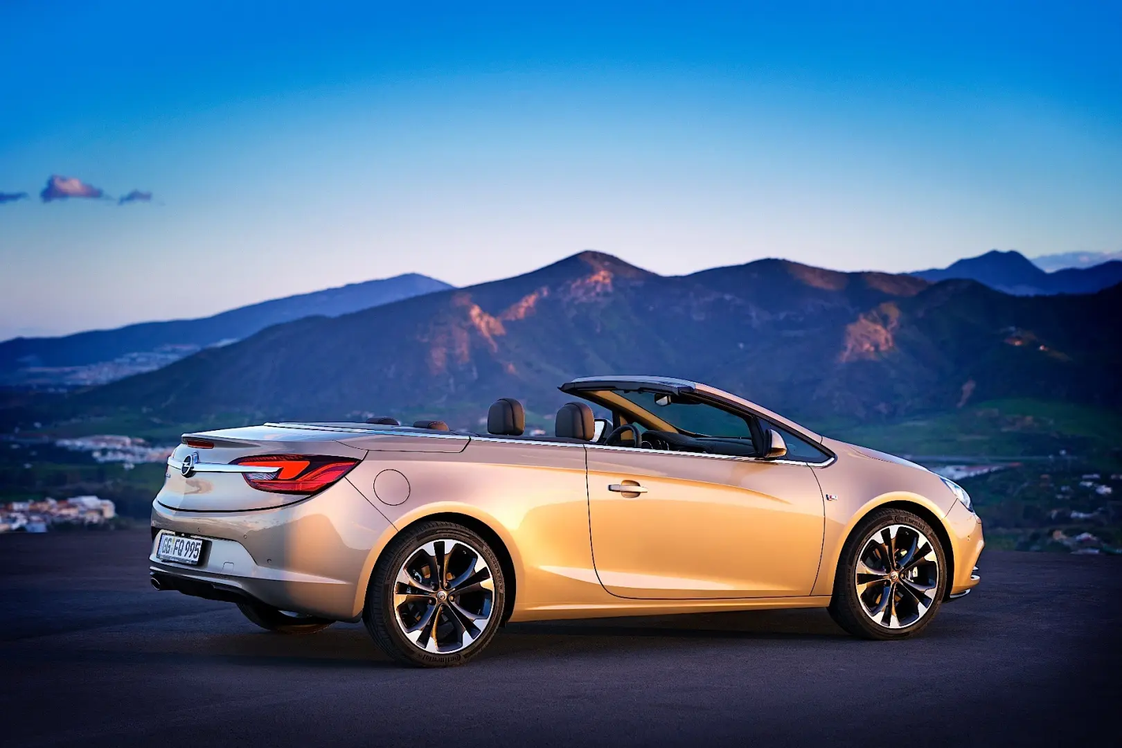 Opel Cascada Cascada 1.6 XHT Cosmo 4