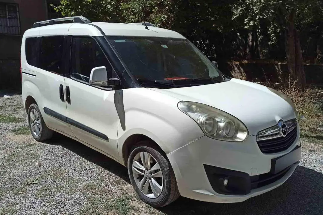 Opel Combo Combo Tour 1.3 CDTI City Plus 2