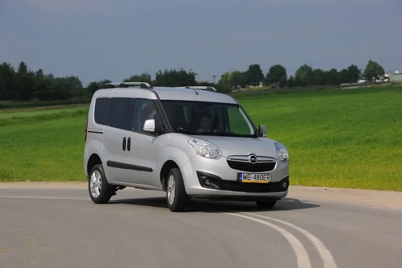 Opel Combo Combo Tour 1.6 CDTI Start&Stop City Plus Easytronic 5
