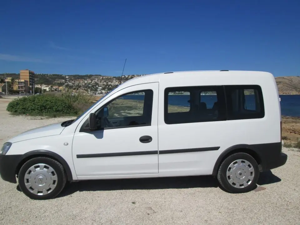 Opel Combo Combo Tour 1.7 CDTI City Plus 4