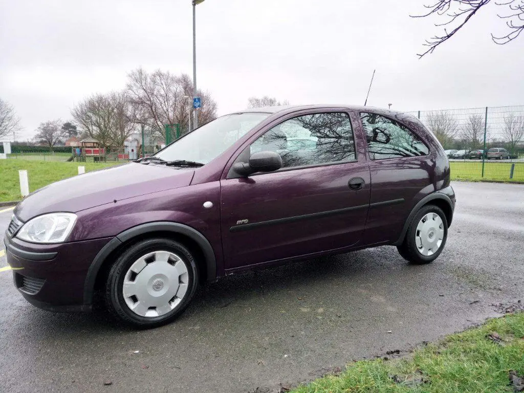 Opel Corsa Corsa 1.0 Twinport Essentia 3
