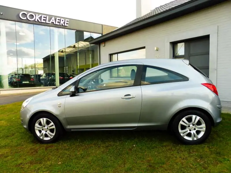 Opel Corsa Corsa 1.2 Easytronic 2