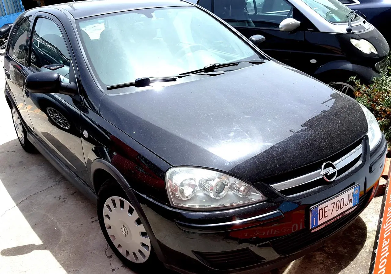 Opel Corsa Corsa 1.2 Twinport Essentia 5