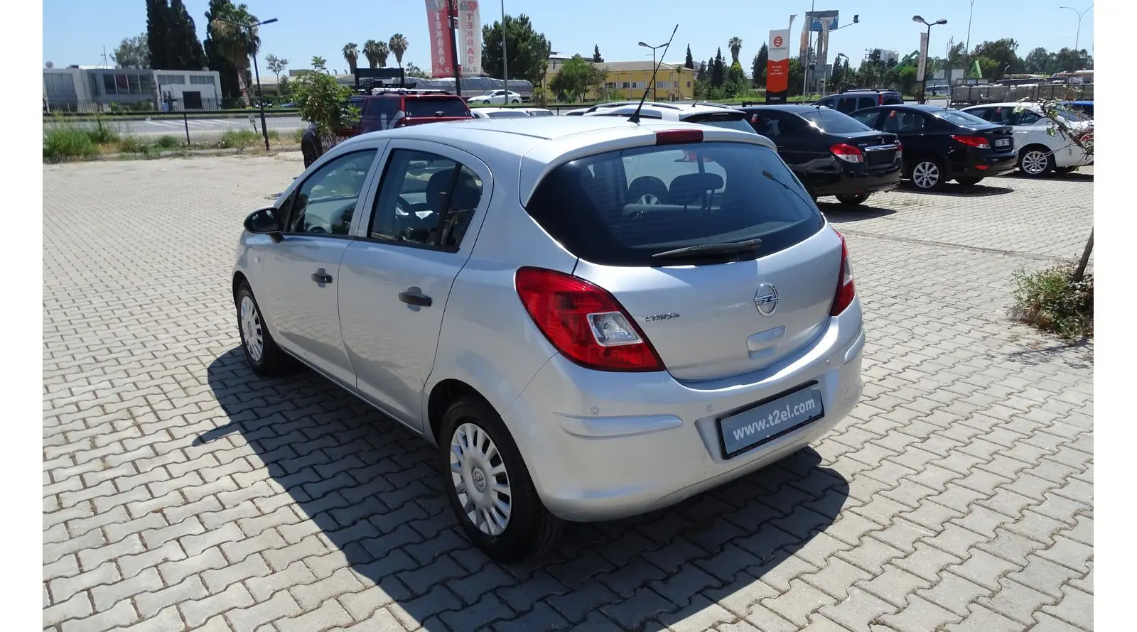 Opel Corsa Corsa 1.2 Twinport Essentia Easytronic 2