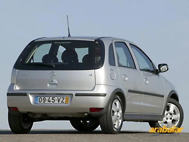 Opel Corsa Corsa 1.2 Twinport Essentia Easytronic 5