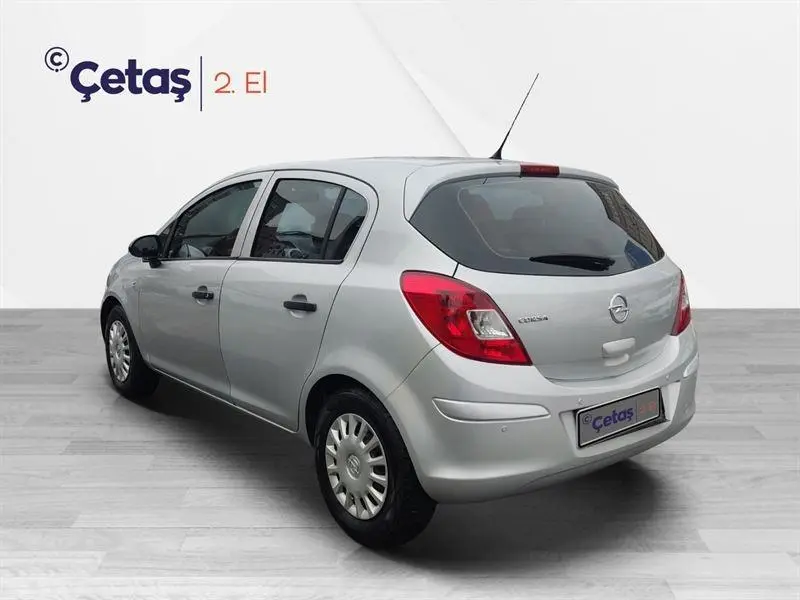 Opel Corsa Corsa 1.2 Essentia Easytronic 0