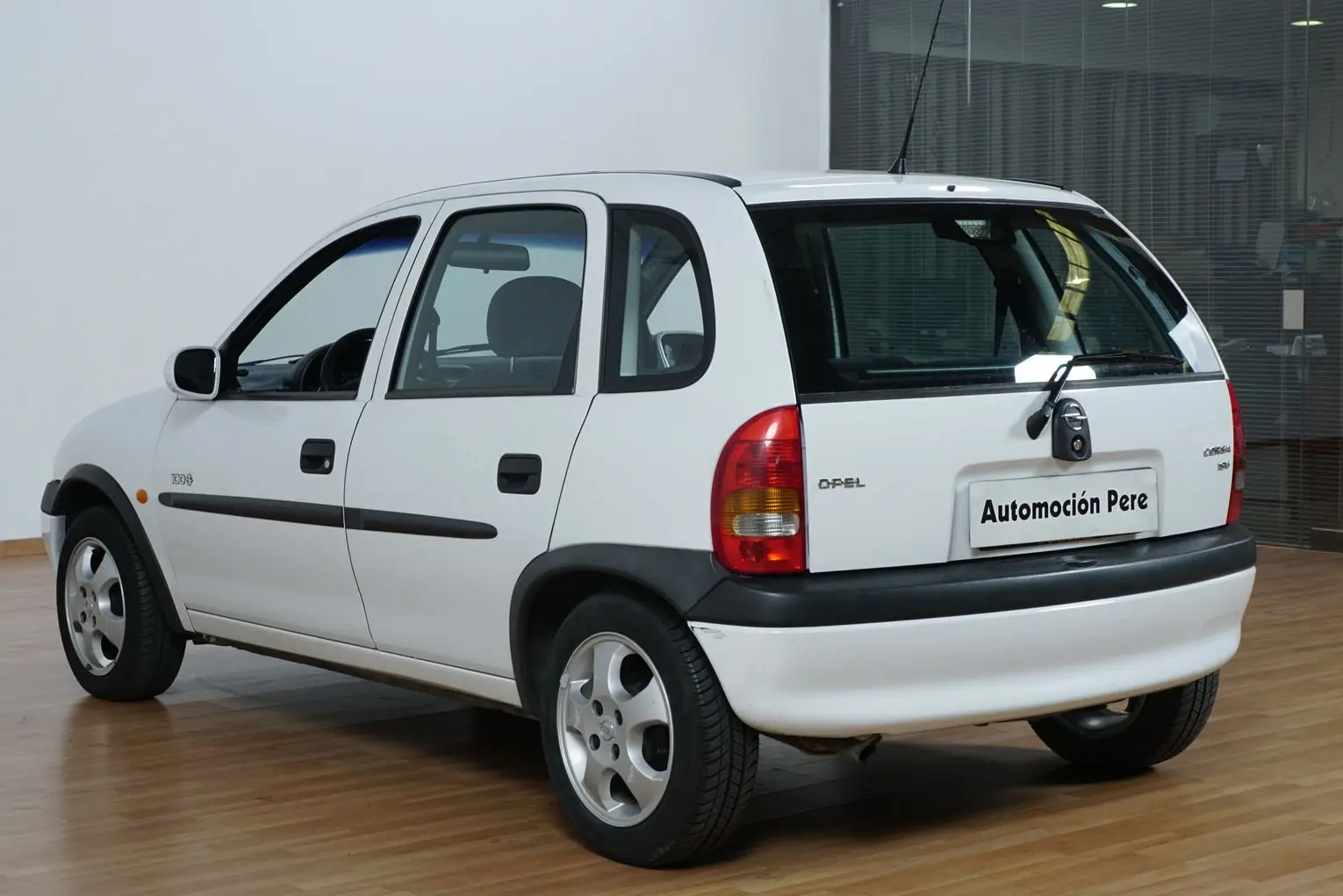 Opel Corsa Corsa 1.2i 16V Comfort Easytronic 1