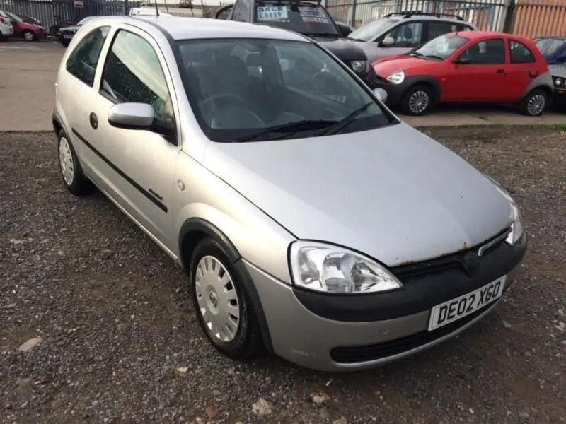 Opel Corsa Corsa 1.2i 16V Essentia 5