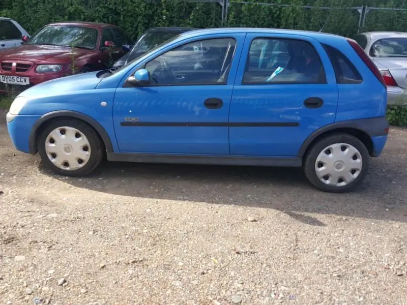 Opel Corsa Corsa 1.2i 16V Essentia 6