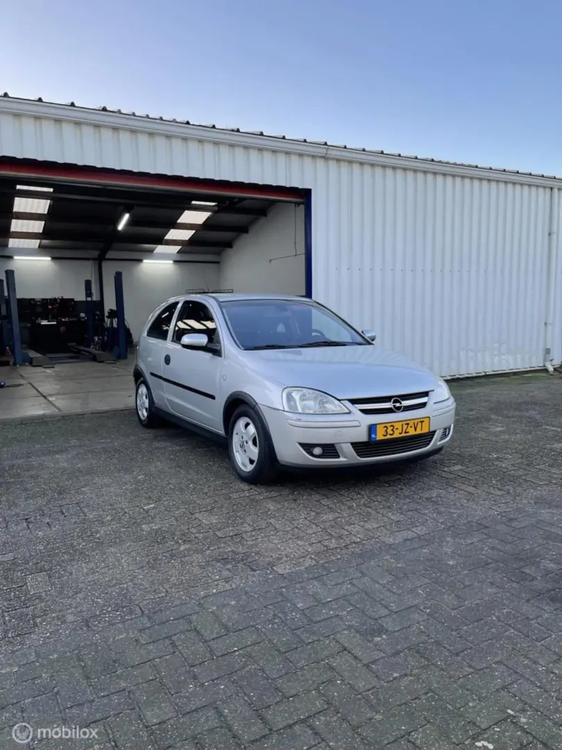 Opel Corsa Corsa 1.2i 16V Njoy Easytronic 5