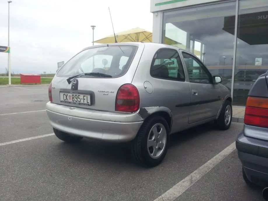 Opel Corsa Corsa 1.2i 16V Swing 4