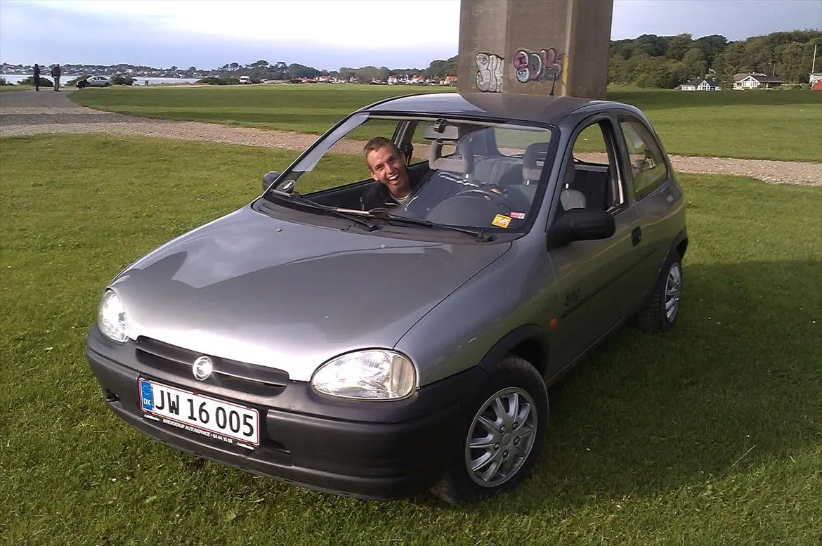Opel Corsa Corsa 1.2i 4