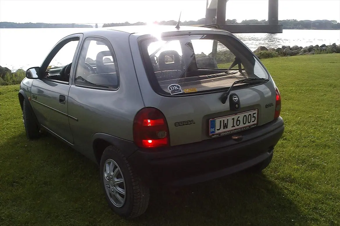 Opel Corsa Corsa 1.2i 4