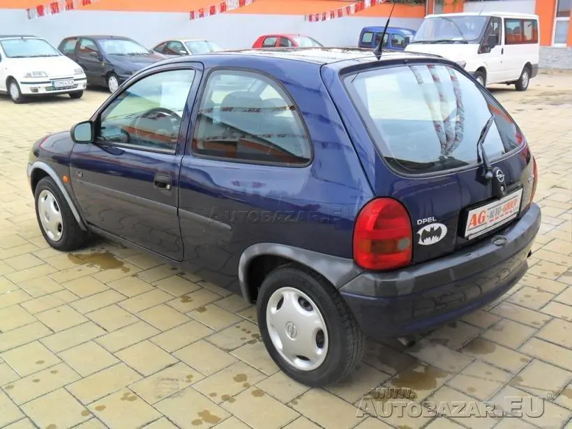 Opel Corsa Corsa 1.2i Viva 4