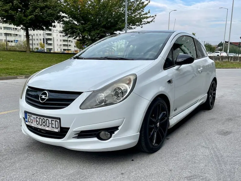 Opel Corsa Corsa 1.3 CDTI Black&White 0