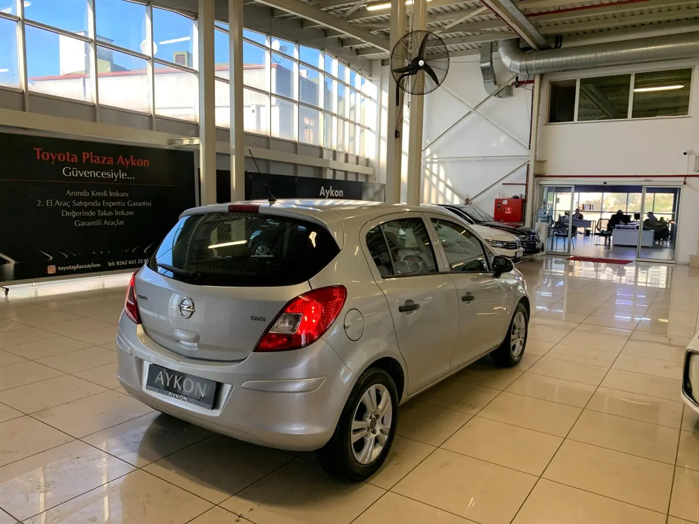 Opel Corsa Corsa 1.3 CDTI Essentia 15'Alaşım Jant 2