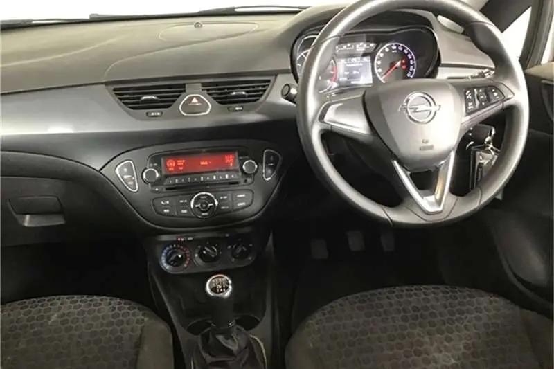 Opel Corsa Corsa 1.4 Essentia 5