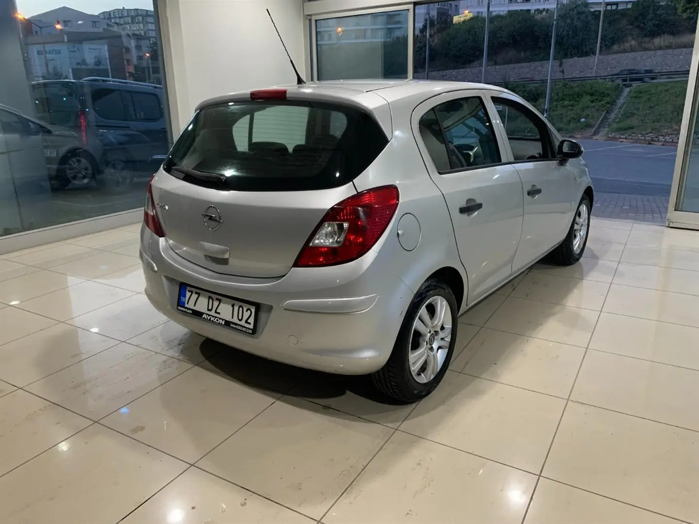 Opel Corsa Corsa 1.4 Essentia 5