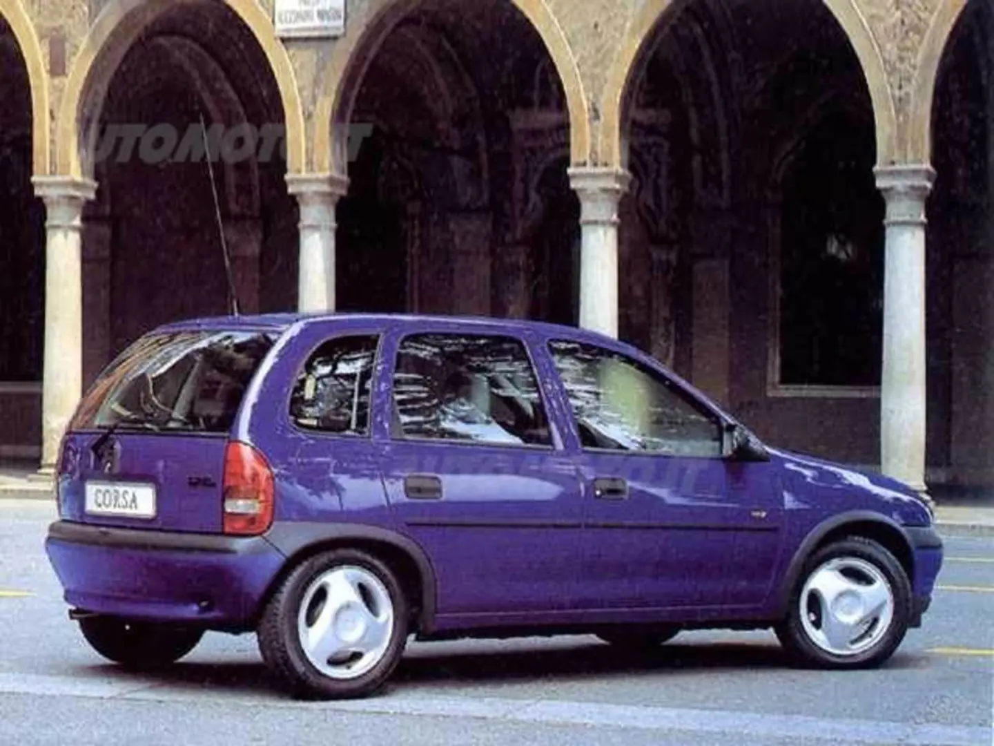 Opel Corsa Corsa 1.4i 16V CD 4