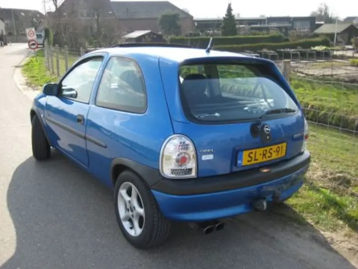 Opel Corsa Corsa 1.4i 16V Sport 7