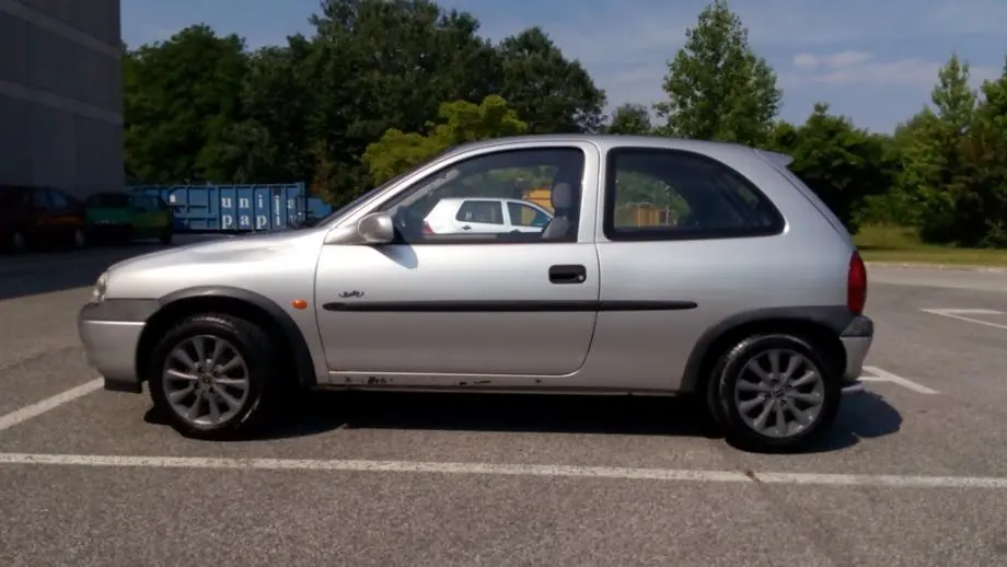 Opel Corsa Corsa 1.4i 16V Swing 7
