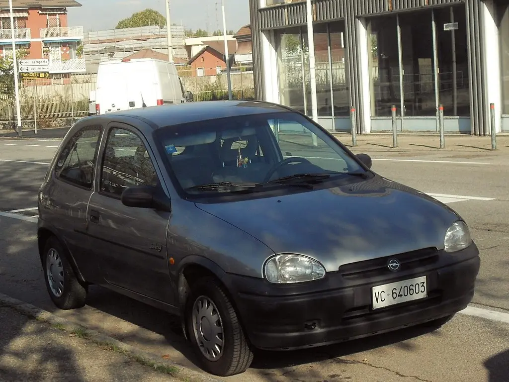 Opel Corsa Corsa 1.4i Swing 2