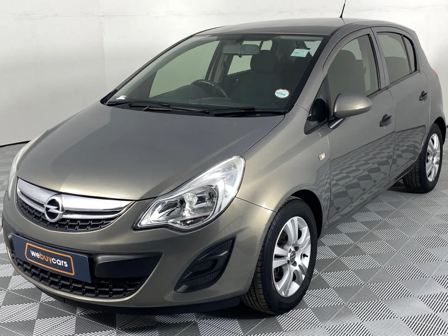 Opel Corsa Corsa 1.4i Twinport Essentia 14'Kapak Jant 5