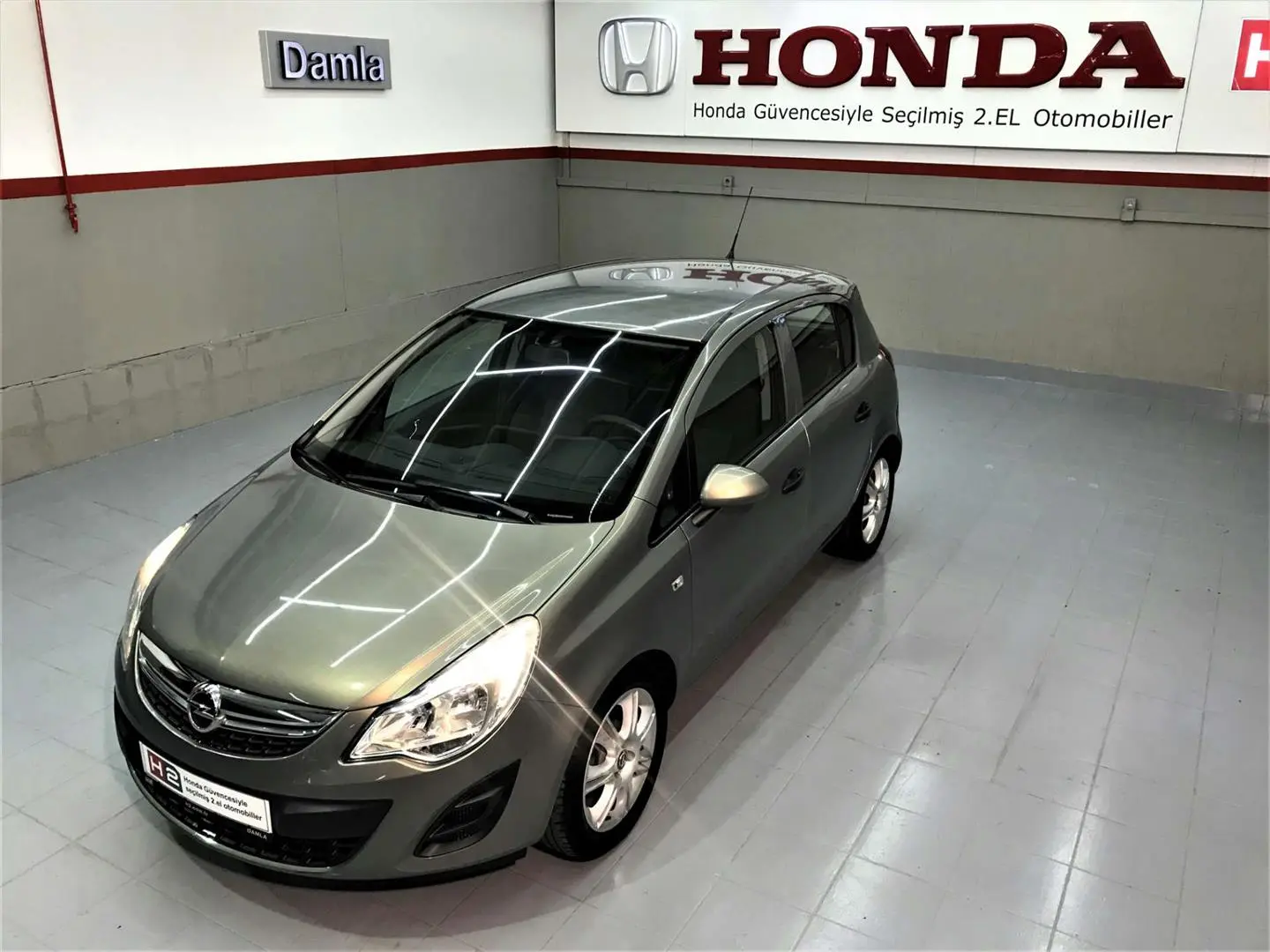Opel Corsa Corsa 1.4i Twinport Essentia 15'Alaşım Jant 3